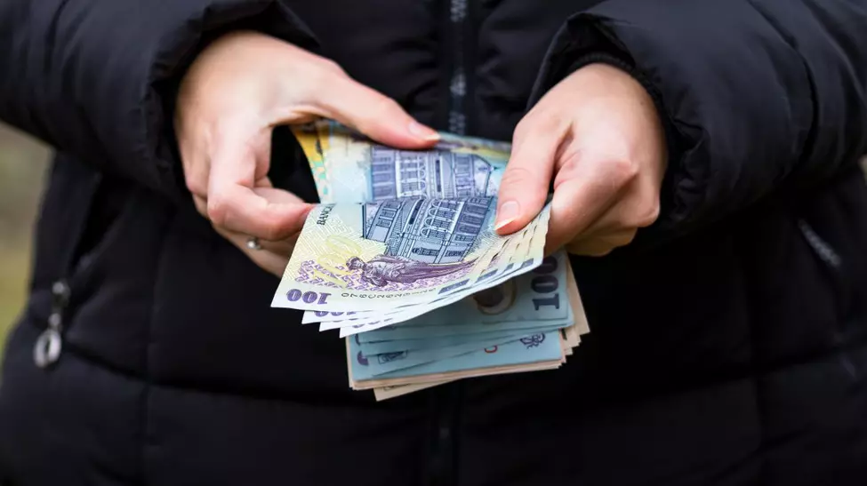 Salariul minim de referință ar putea ajunge la 4.000 de lei pentru bugetari