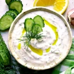 Secretul unui sos tzatziki perfect. Rețeta grecească simplă și extrem de aromată