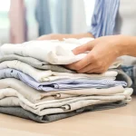 Ce haine sunt cele mai potrivite în zilele caniculare? Inul, bambusul și eucaliptul, comparate de specialiști