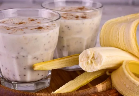 Smoothie-uri de vară pe care le poți prepara acasă. Idei răcoritoare, gustoase și pline de vitamine