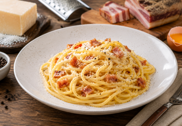 Paste carbonara după rețeta italiană, gata în 20 de minute
